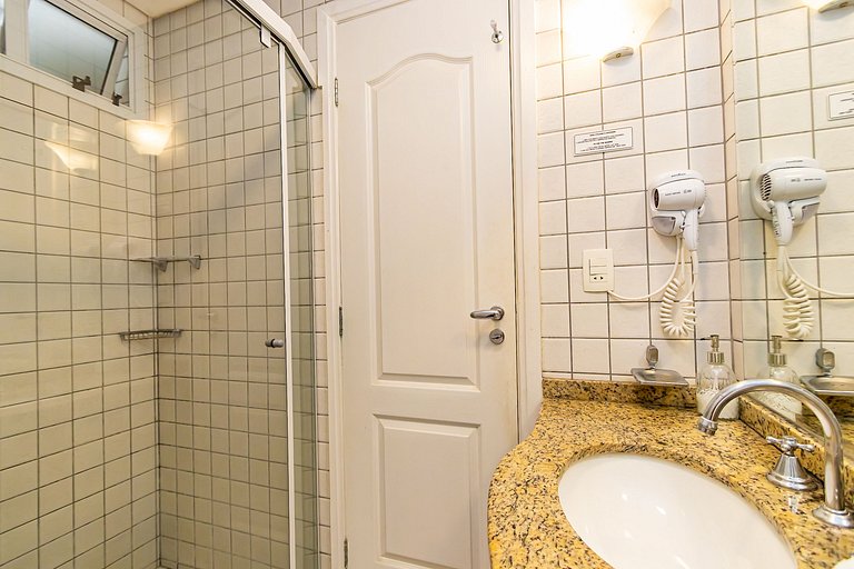 Apartamento 1 Quarto com Vaga no Batel - LUC0108