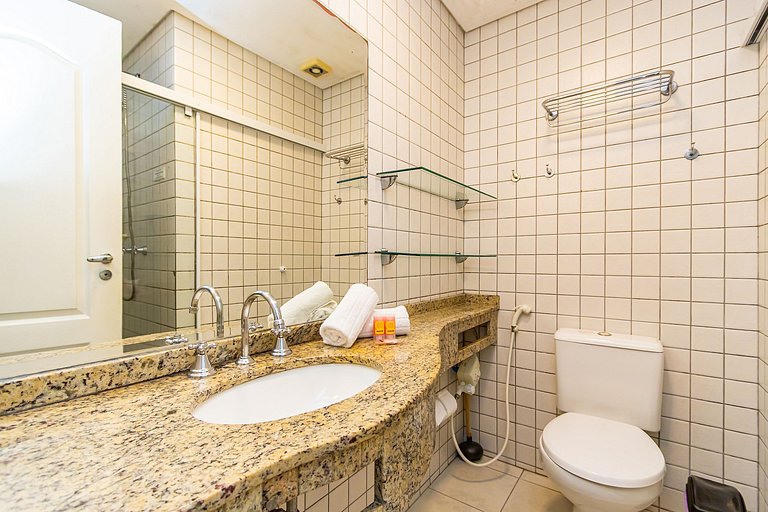 Apartamento 1 Quarto com Vaga no Batel - LUC0108