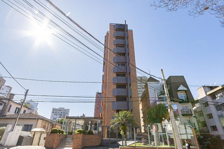 Apartamento 1 Quarto com Vaga no Batel - LUC0108