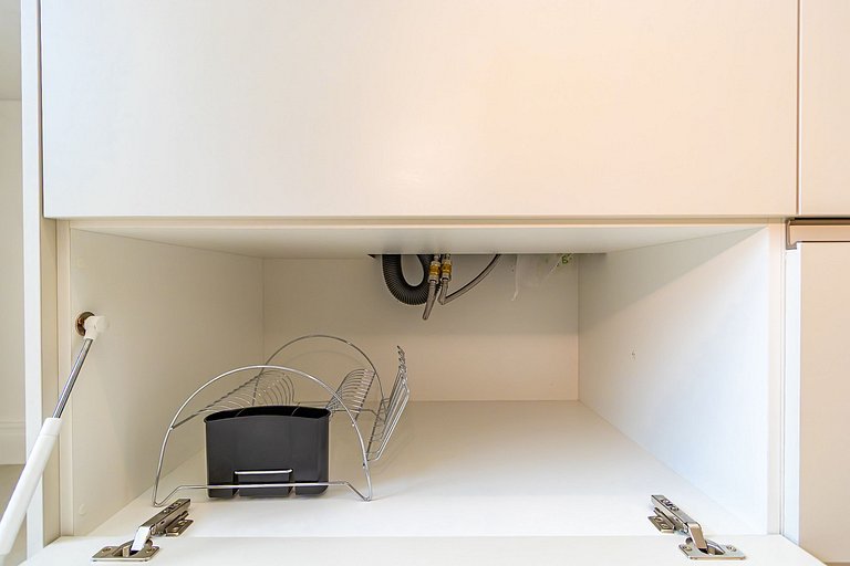 Retrofit Premium ao lado da Praça do Japão -BAR141