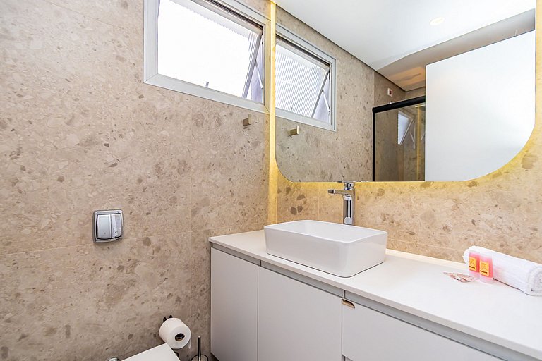 Retrofit Premium ao lado da Praça do Japão -BAR141