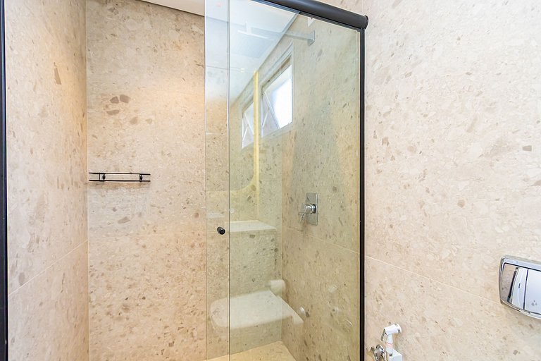 Retrofit Premium ao lado da Praça do Japão -BAR141