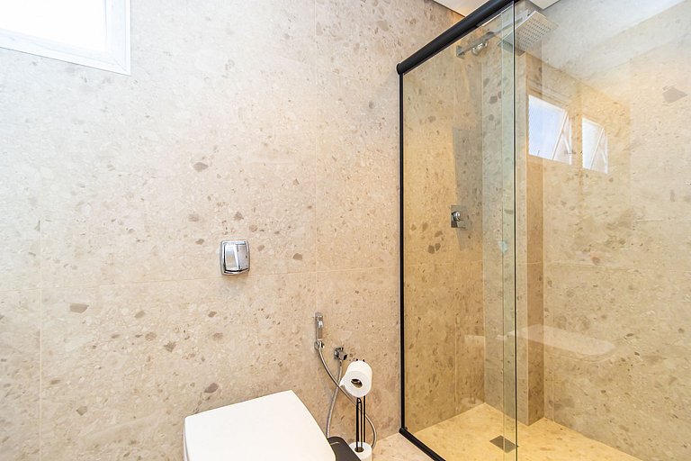 Retrofit Premium ao lado da Praça do Japão -BAR141