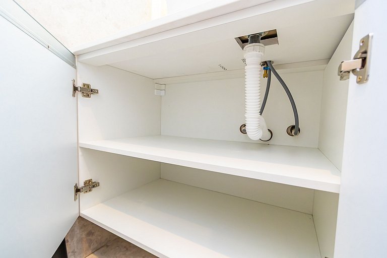 Retrofit Premium ao lado da Praça do Japão -BAR141