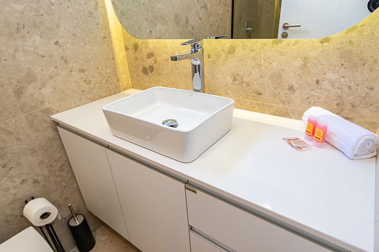 Retrofit Premium ao lado da Praça do Japão -BAR141