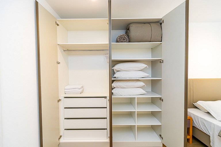 Retrofit Premium ao lado da Praça do Japão -BAR141