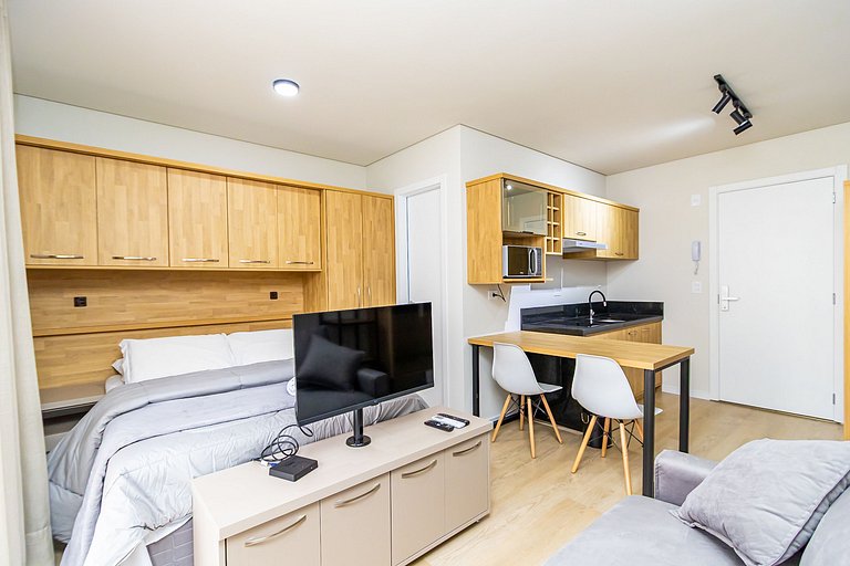 Studio em Prédio com Piscina no Portão - DOR0509B