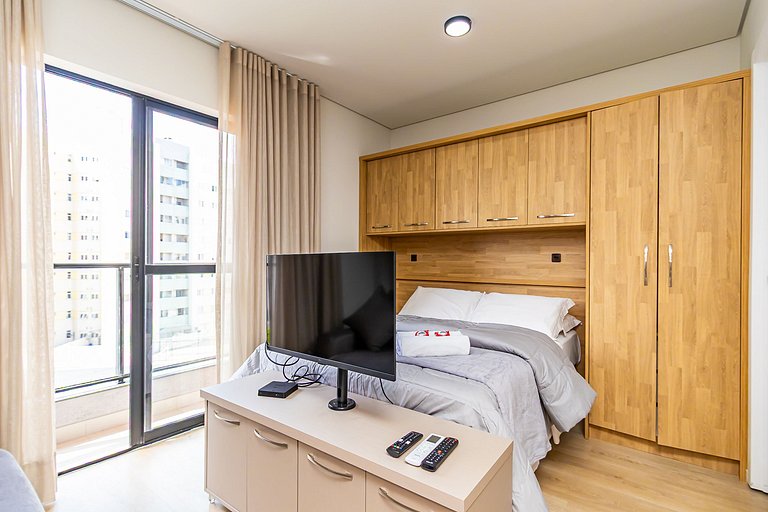 Studio em Prédio com Piscina no Portão - DOR0509B