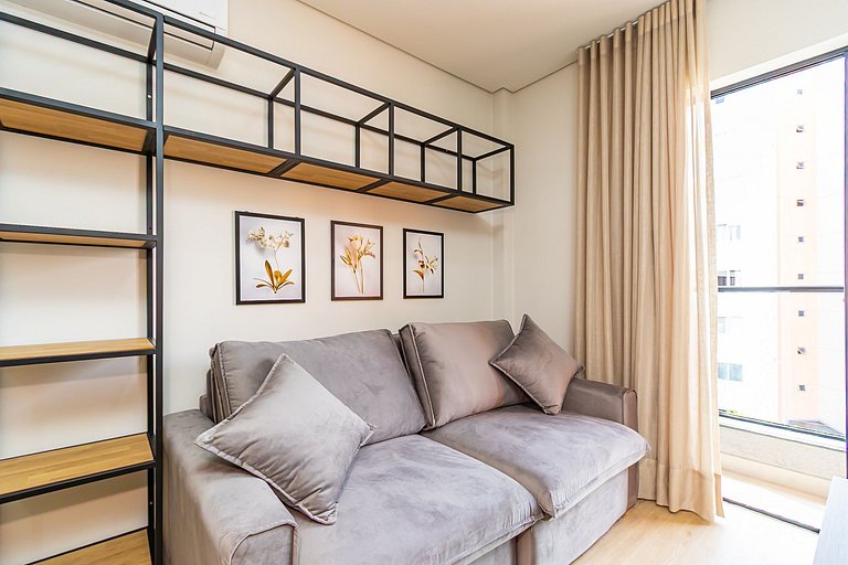 Studio em Prédio com Piscina no Portão - DOR0509B