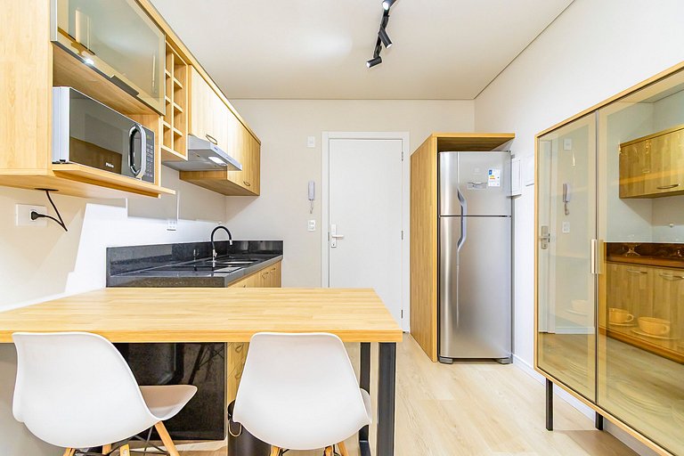 Studio em Prédio com Piscina no Portão - DOR0509B