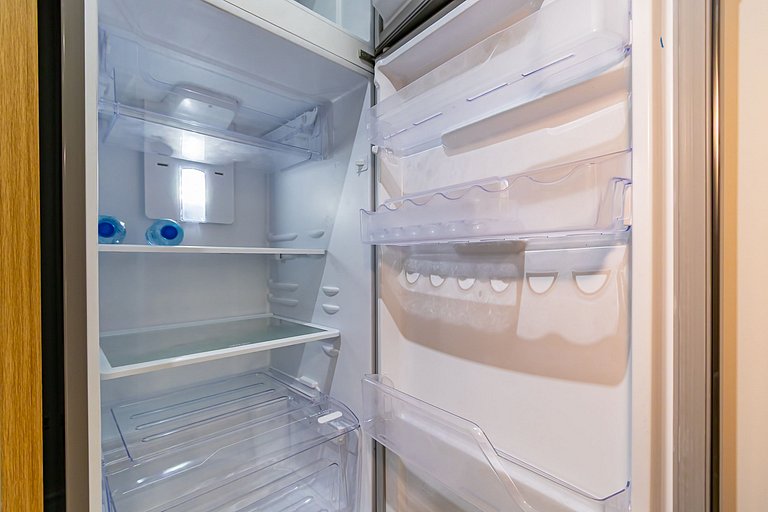 Studio em Prédio com Piscina no Portão - DOR0509B