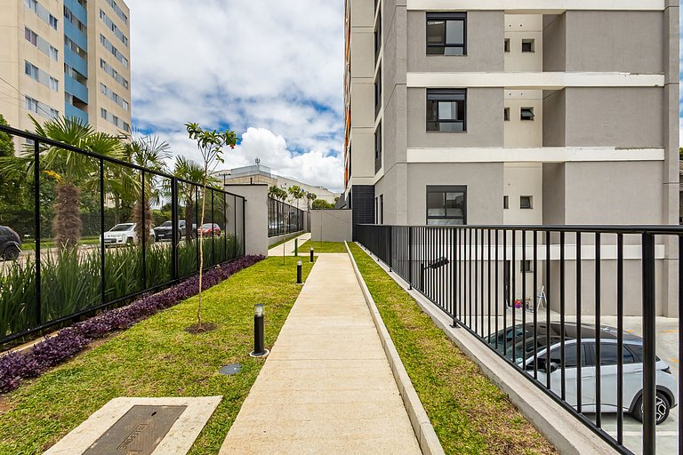 Studio em Prédio com Piscina no Portão - DOR0509B