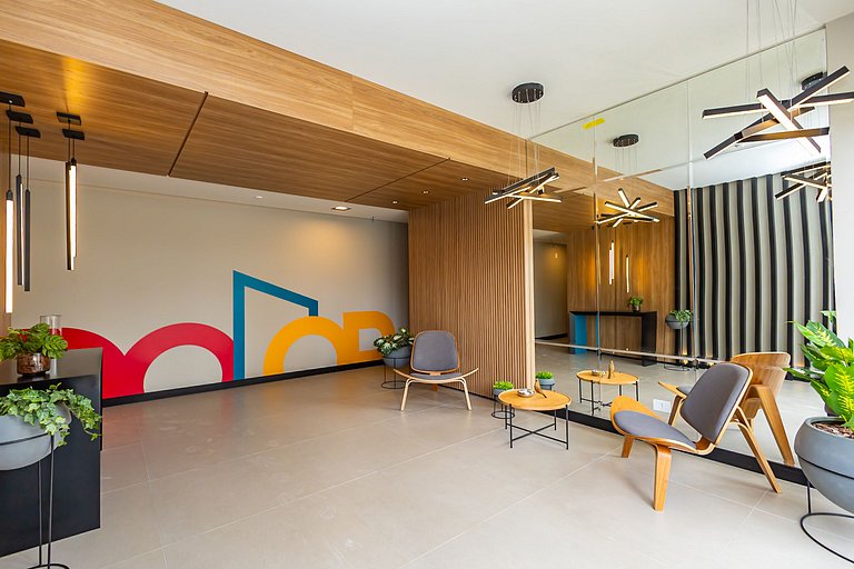 Studio em Prédio com Piscina no Portão - DOR0509B