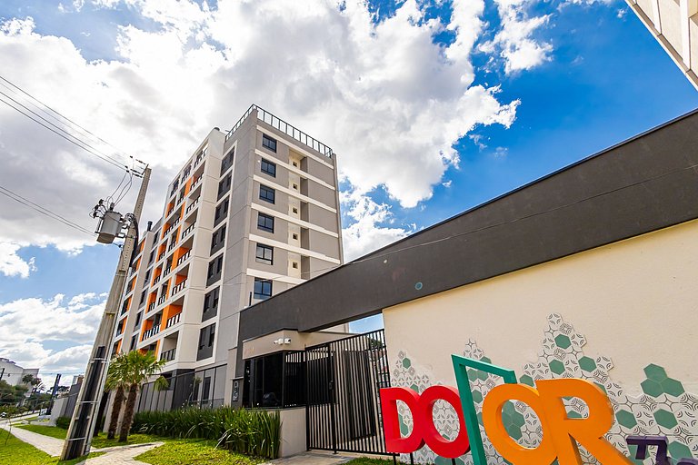 Studio em Prédio com Piscina no Portão - DOR0509B