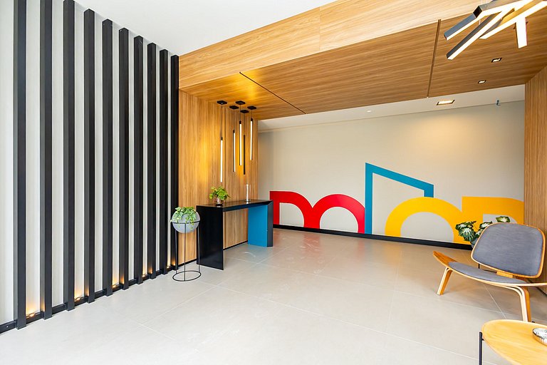 Studio em Prédio com Piscina no Portão - DOR0509B