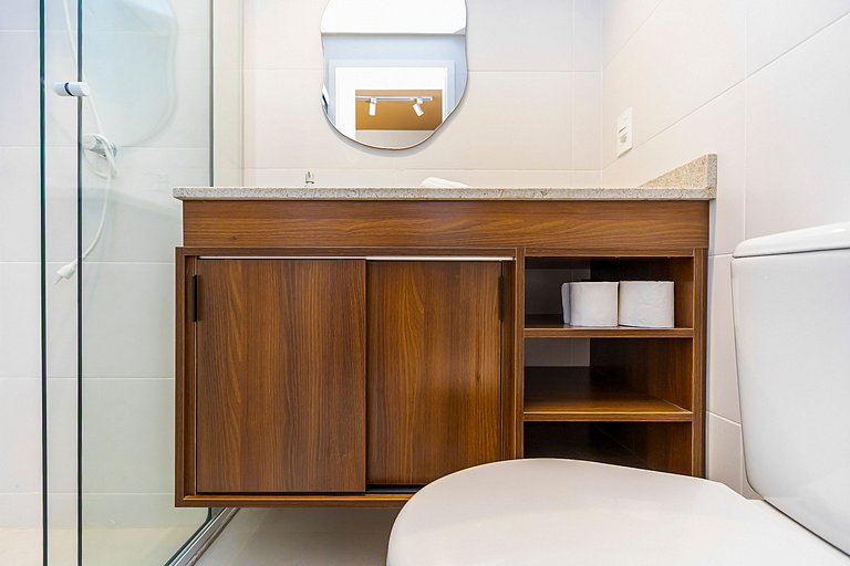 Studio Completo com Sacada no Centro - MAN0719