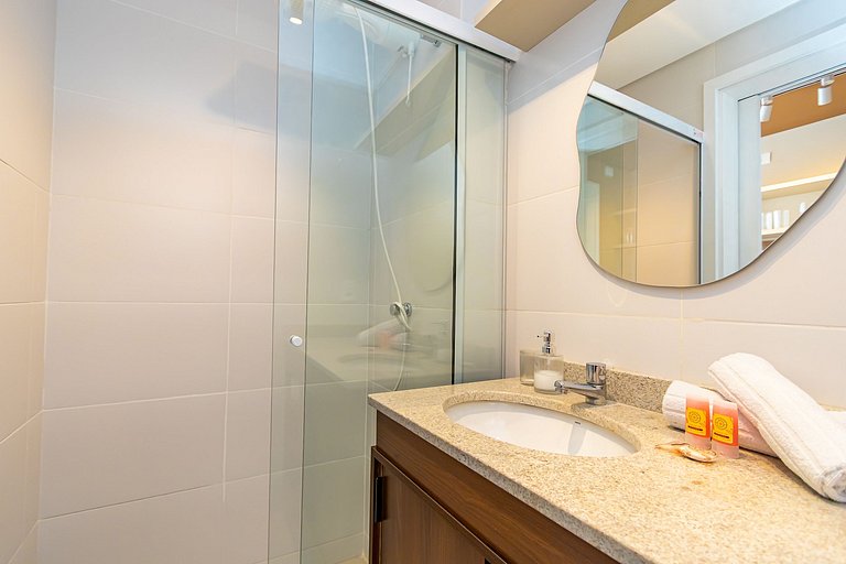 Studio Completo com Sacada no Centro - MAN0719