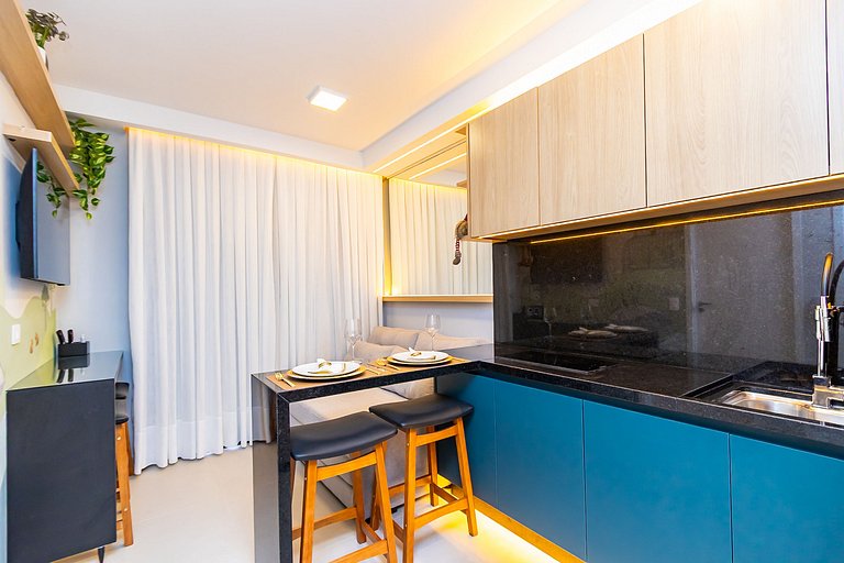 Charme Curitibano, apto 1q super completo -CNA0813