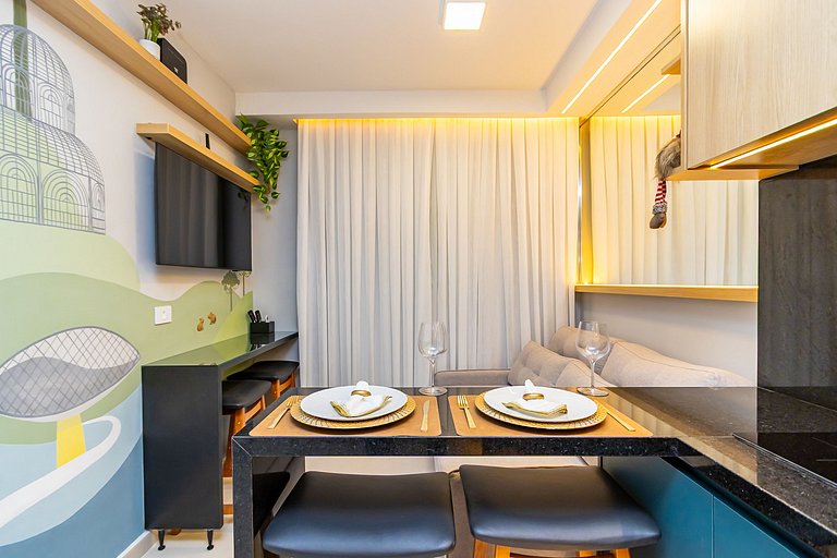 Charme Curitibano, apto 1q super completo -CNA0813