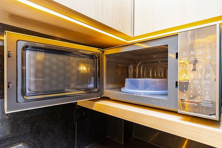 Charme Curitibano, apto 1q super completo -CNA0813