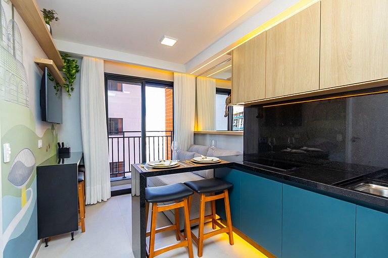 Charme Curitibano, apto 1q super completo -CNA0813