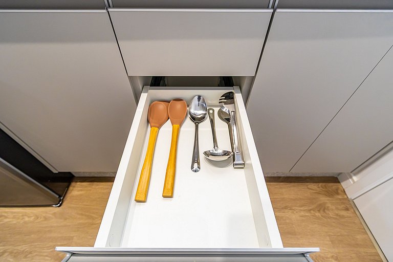 Studio com Sacada no Centro - MAN1706