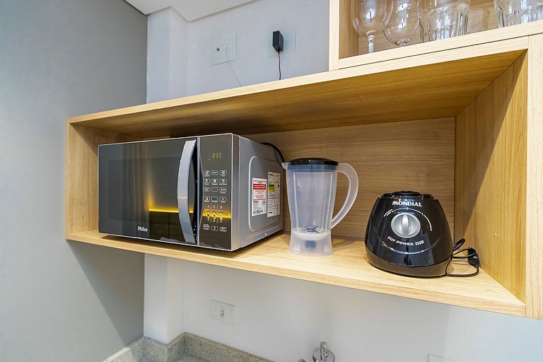 Studio com Sacada no Centro - MAN1706