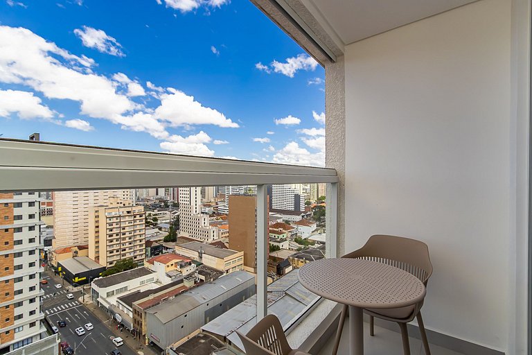 Studio com Sacada no Centro - MAN1706