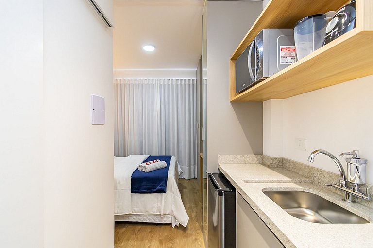 Studio em prédio novo no Centro - MAN1708