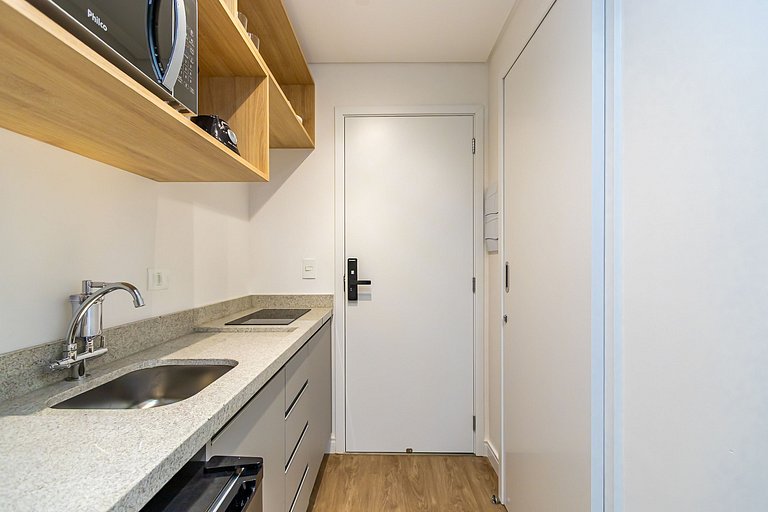 Studio em prédio novo no Centro - MAN1708