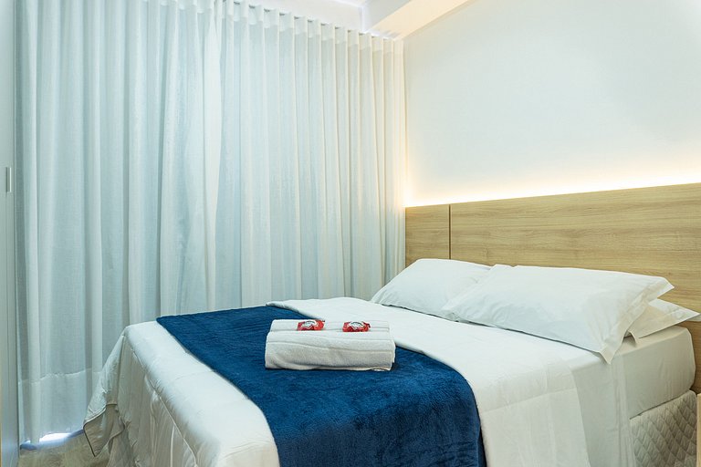 Studio com sacada no Centro - MAN1703