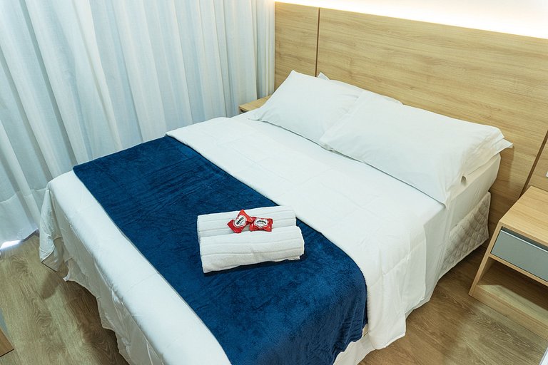 Studio com sacada no Centro - MAN1703