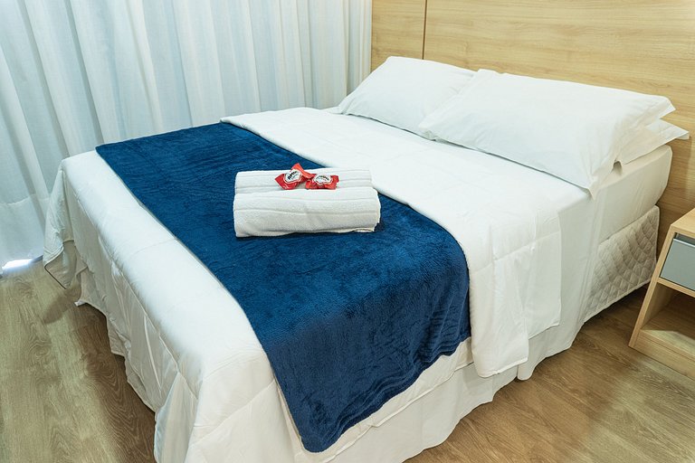 Studio com sacada no Centro - MAN1703