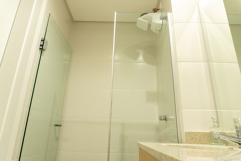 Studio com sacada no Centro - MAN1703