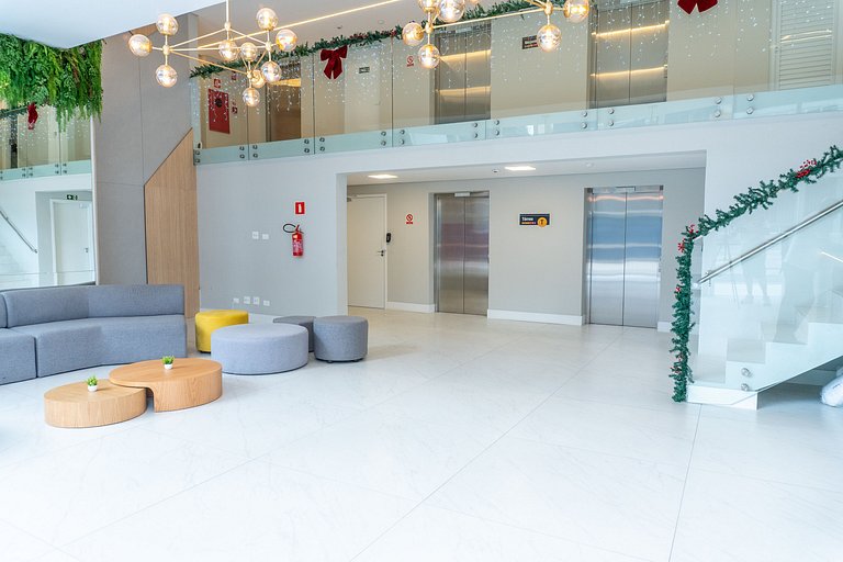 Studio com sacada no Centro - MAN1703