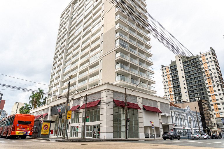 Studio com sacada no Centro - MAN1703