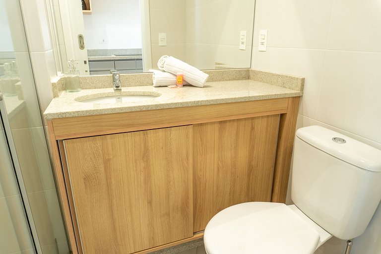 Studio com vista para o Centro de Curitiba-MAN1707