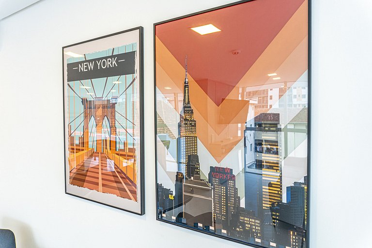 Studio com vista para o Centro de Curitiba-MAN1707