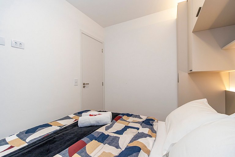 Apto de 2q super iluminado e ensolarado - CNA0309