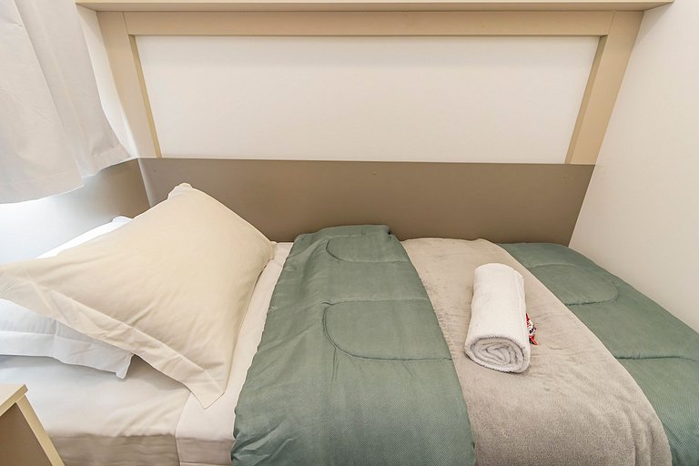 Apto de 2q super iluminado e ensolarado - CNA0309