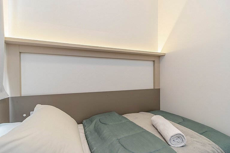 Apto de 2q super iluminado e ensolarado - CNA0309