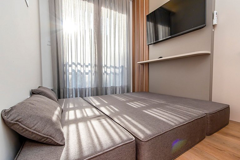 Apto de 2q super iluminado e ensolarado - CNA0309