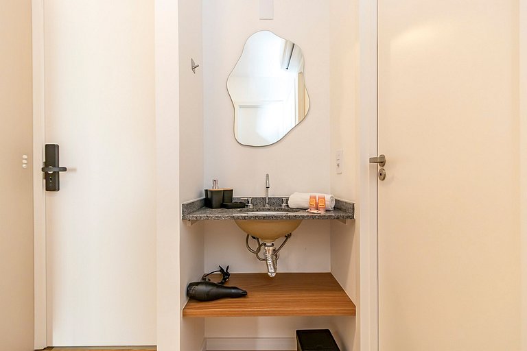 Apto de 2q super iluminado e ensolarado - CNA0309