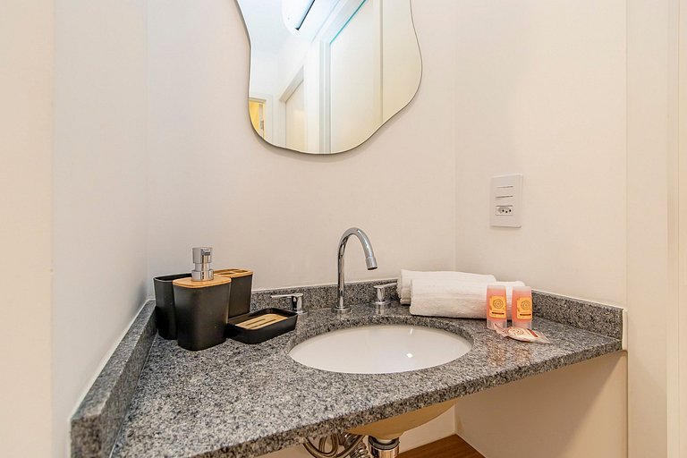 Apto de 2q super iluminado e ensolarado - CNA0309