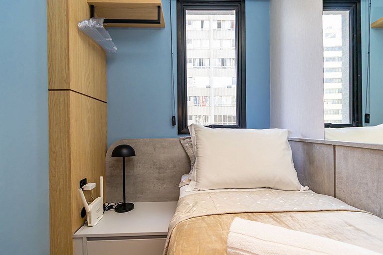 Apto de 2q, c/ vaga em prédio com Piscina -IBI0407