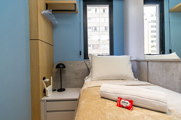 Apto de 2q, c/ vaga em prédio com Piscina -IBI0407