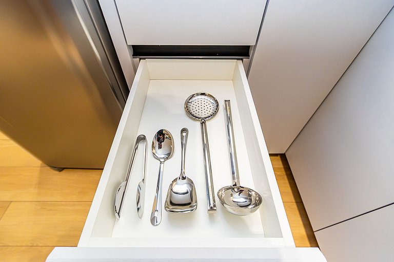 Apto de 2q, c/ vaga em prédio com Piscina -IBI0407