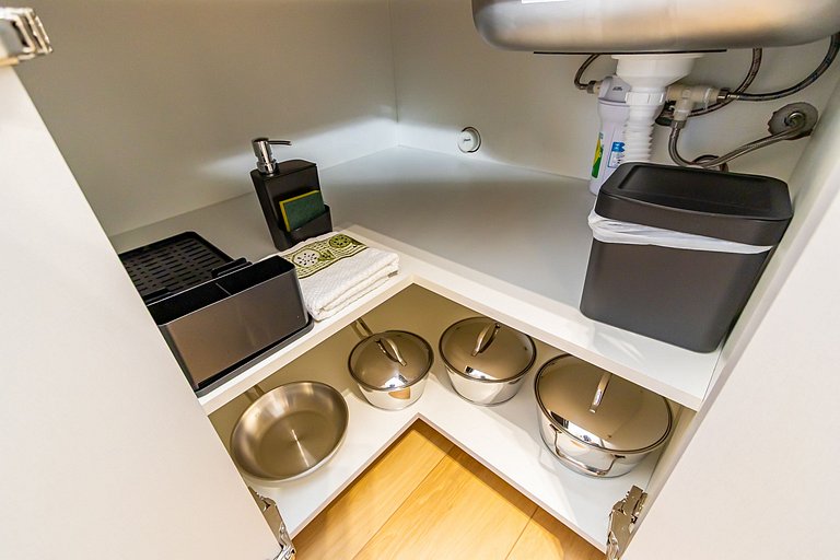 Apto de 2q, c/ vaga em prédio com Piscina -IBI0407