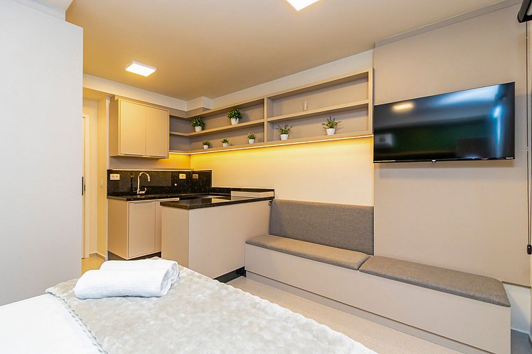 Studio c/ vaga em prédio com piscina - IBI0802