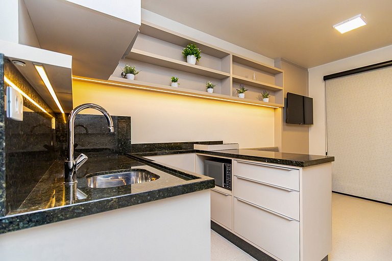 Studio c/ vaga em prédio com piscina - IBI0802